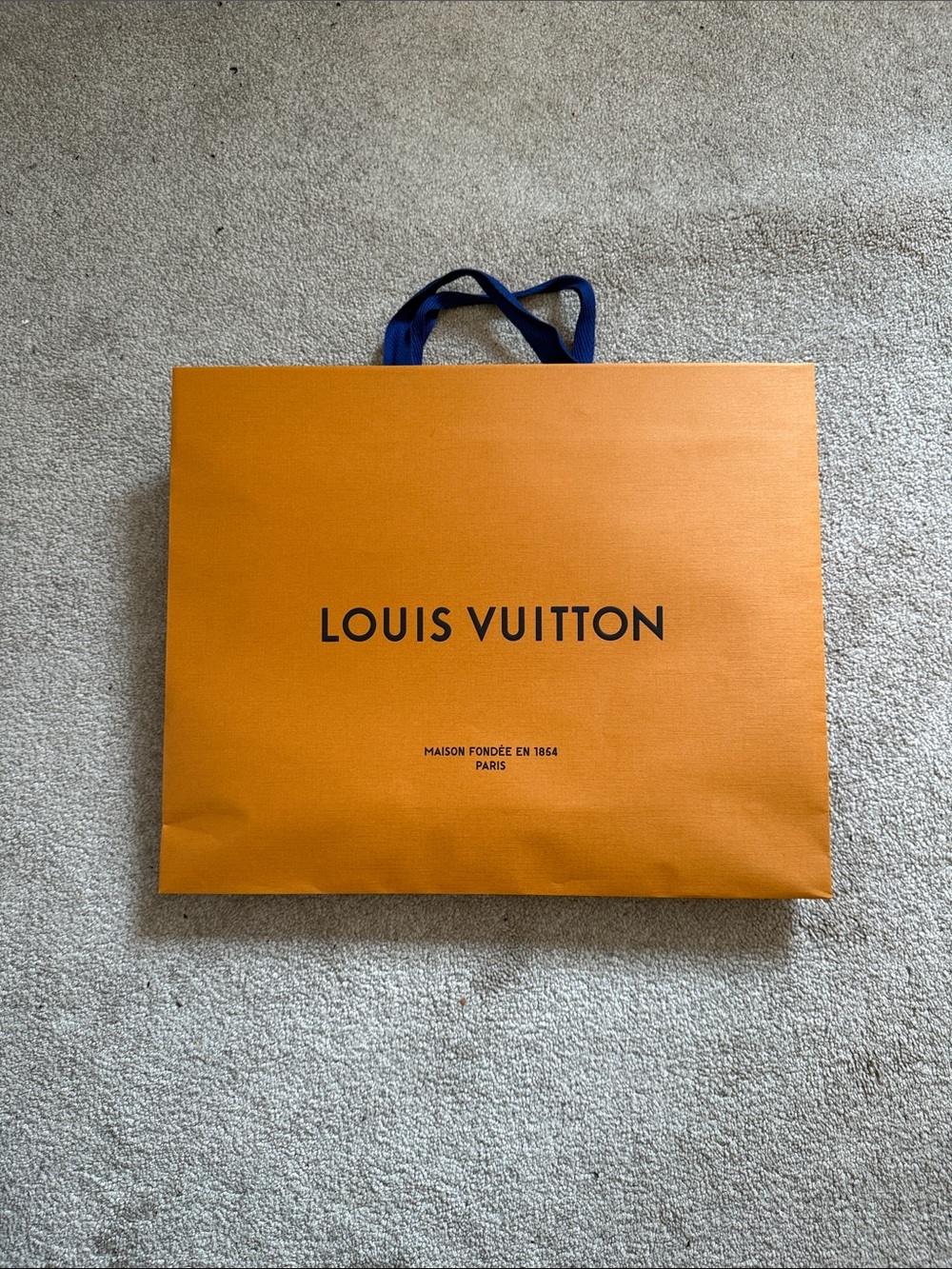 Louis vuttion large shopping bag